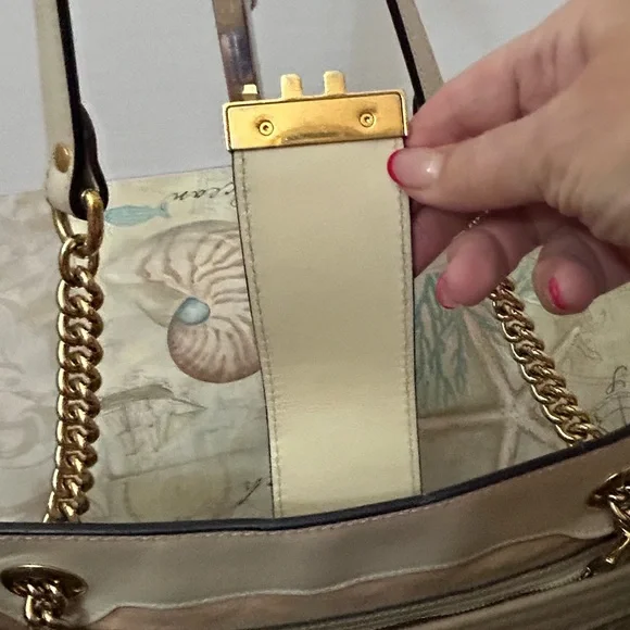 Gucci GG Supreme Padlock Shoulder Bag